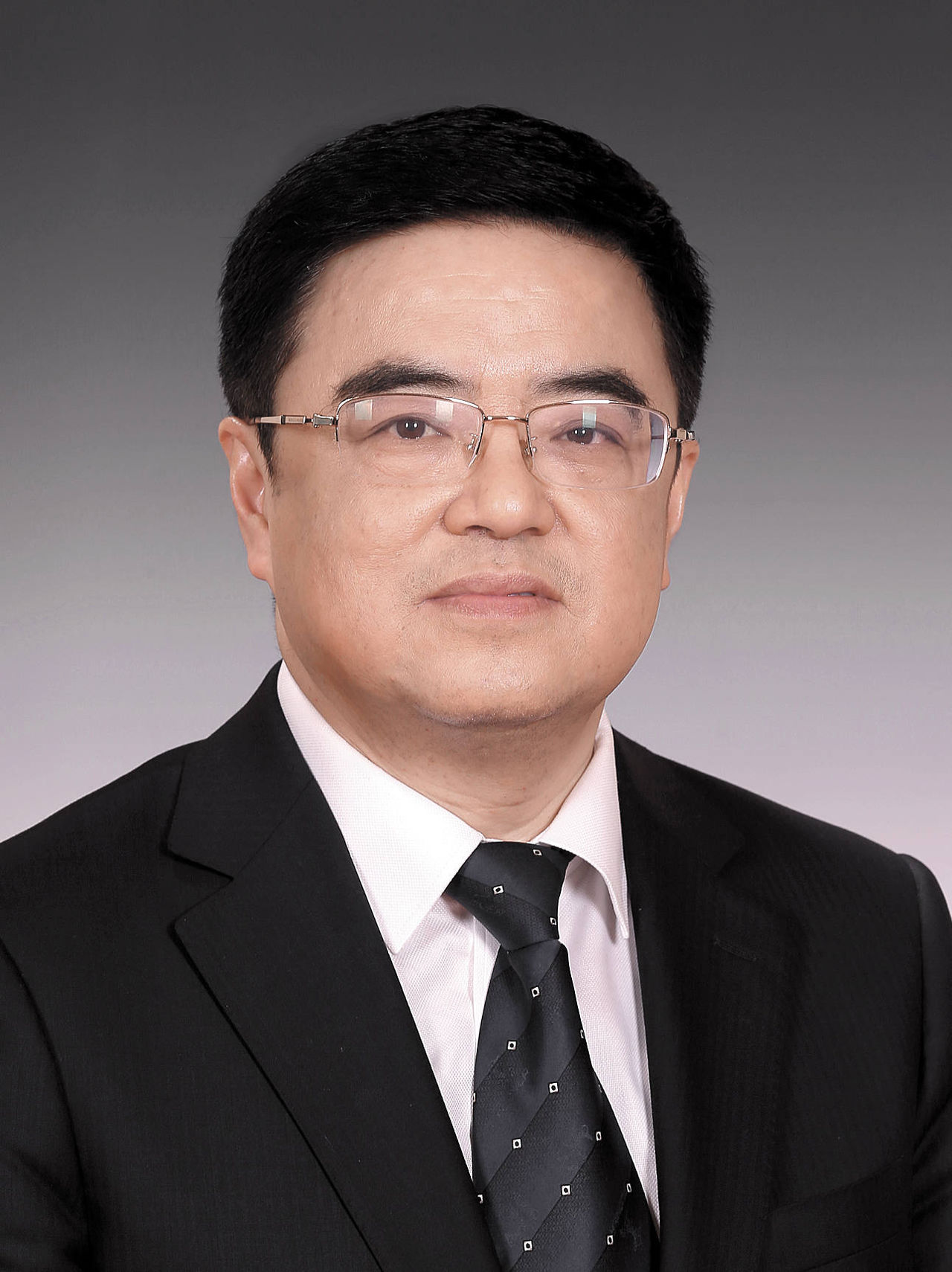 李铀 李铀