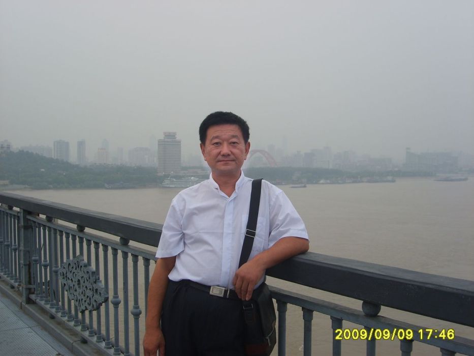 张宗发(优秀教师) 张宗发(优秀教师)