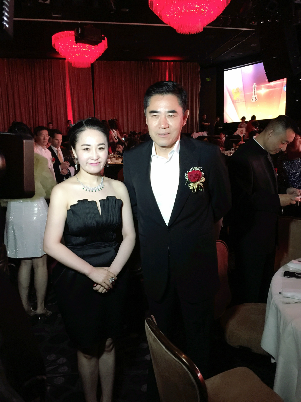 姜晗与中美国际电视节最佳男主角陈宝国 姜晗与中美国际电视节最佳男主角陈宝国