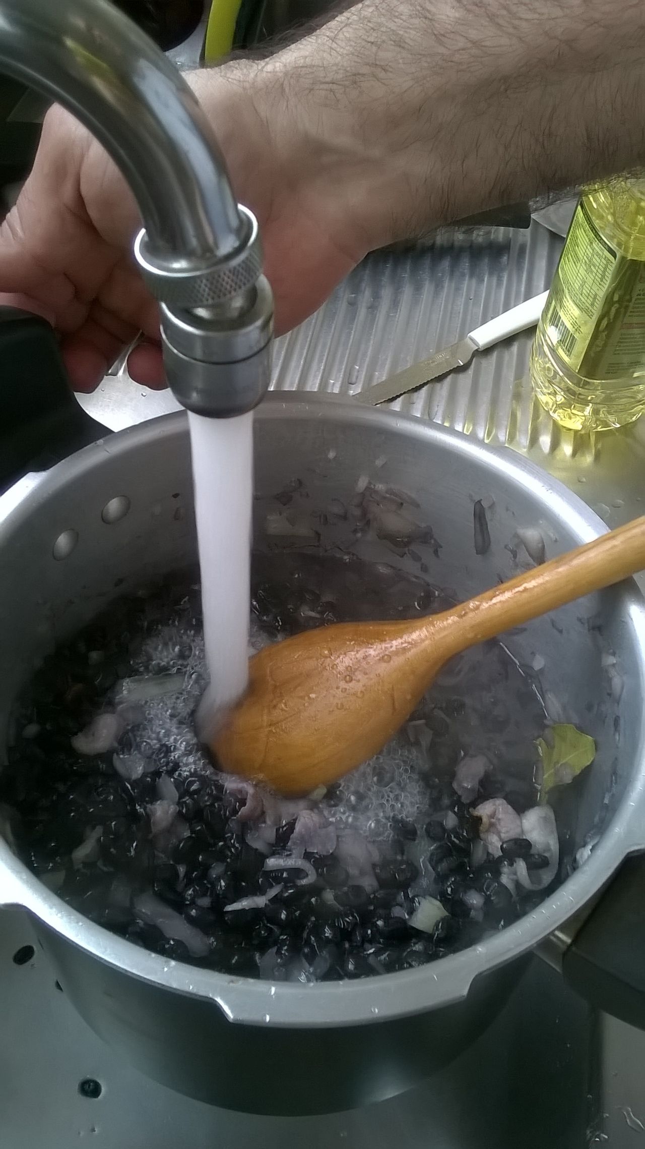 巴西国菜黑豆炖肉饭