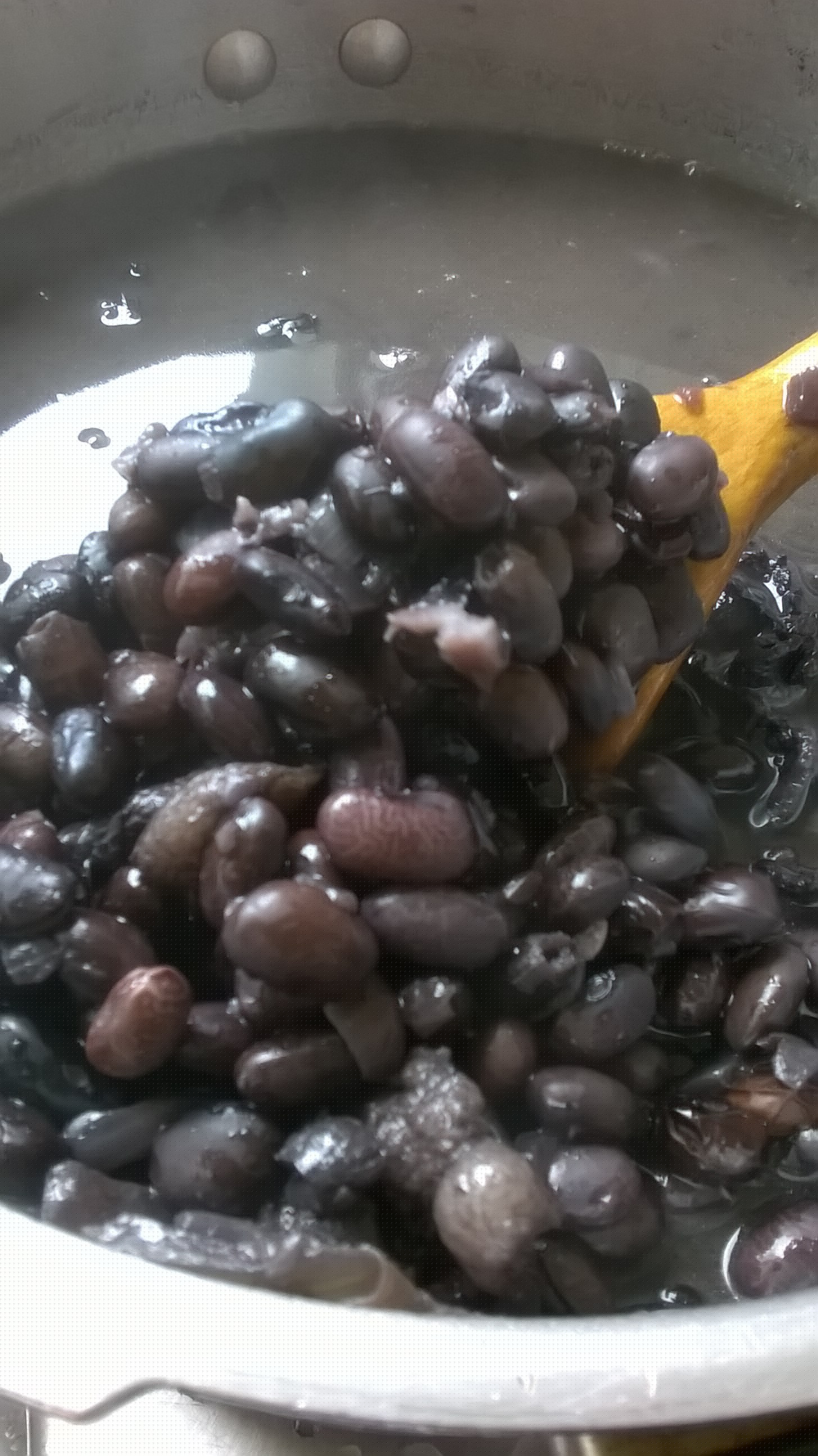 巴西国菜黑豆炖肉饭