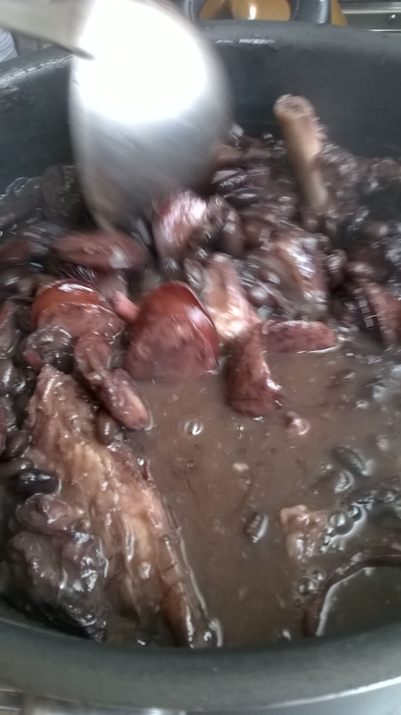 巴西国菜黑豆炖肉饭