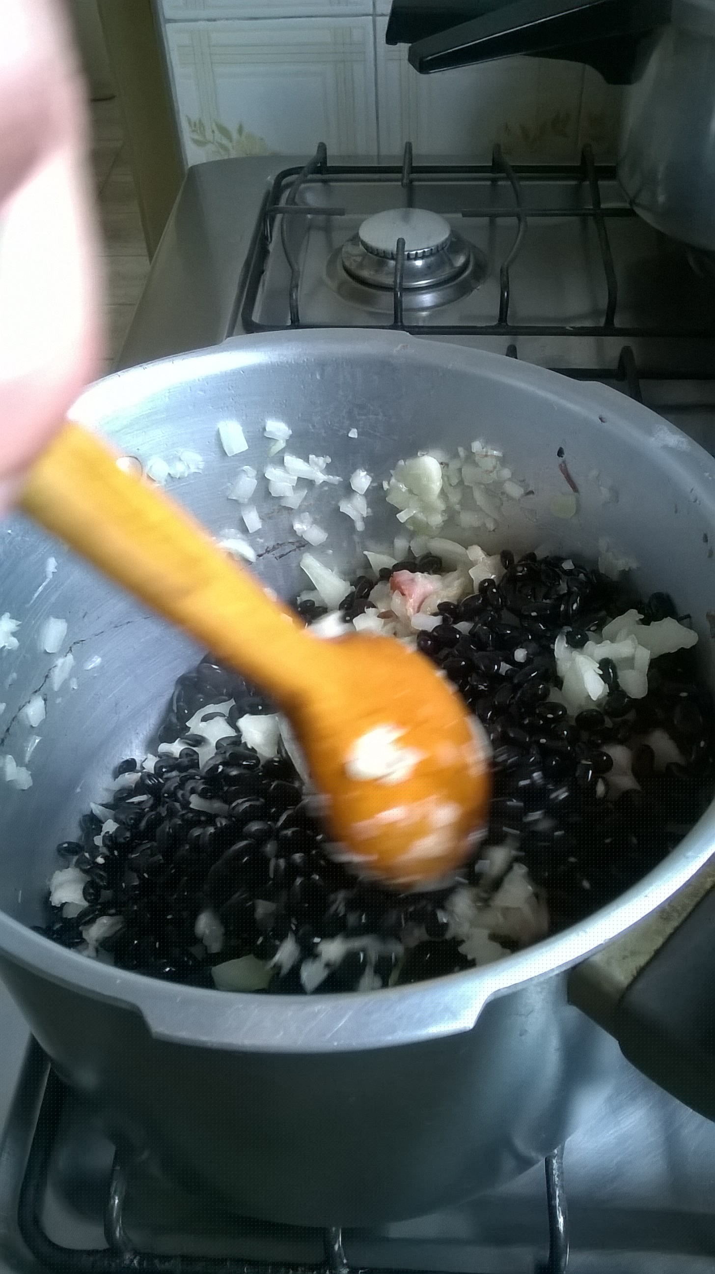 巴西国菜黑豆炖肉饭