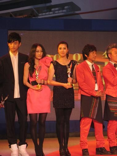 小宝玉于小彤、王冰洋、马蕊、彝人製造 小宝玉于小彤、王冰洋、马蕊、彝人製造