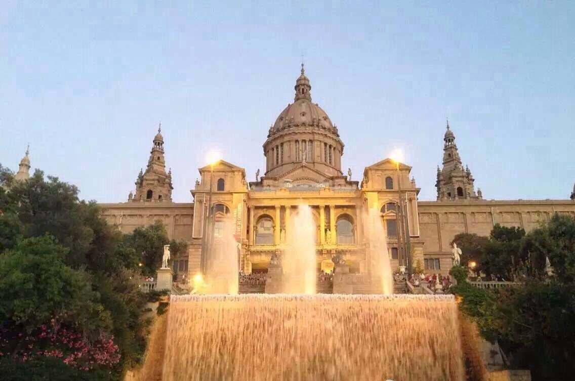 国家宫(西班牙巴塞隆纳景点) 国家宫(西班牙巴塞隆纳景点)