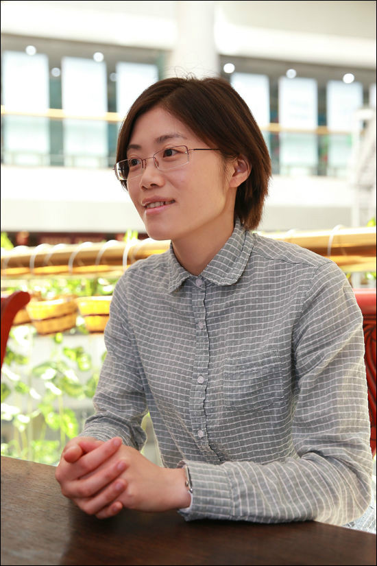 幸知线上CEO潘幸知接受国际线上记者专访 幸知线上CEO潘幸知接受国际线上记者专访