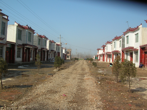 胡寨村(河南省驻马店市正阳县熊寨镇下辖村) 胡寨村(河南省驻马店市正阳县熊寨镇下辖村)