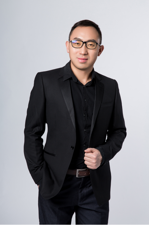 侯继勇(风云资本创始合伙人、媒体训练营创始人) 侯继勇(风云资本创始合伙人、媒体训练营创始人)