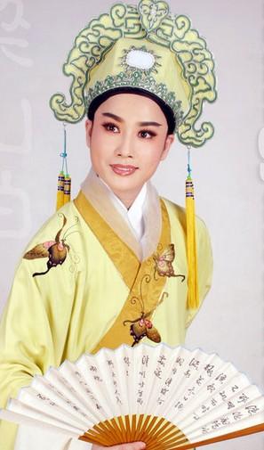 尹桂芳(着名越剧表演艺术家) 尹桂芳(着名越剧表演艺术家)