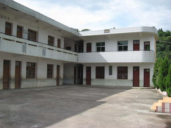 马峰国小 马峰国小