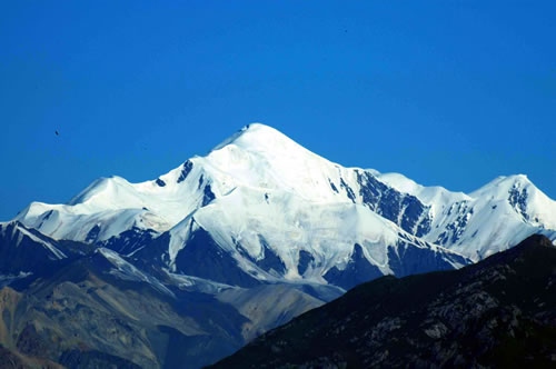 阿尼玛卿山 阿尼玛卿山