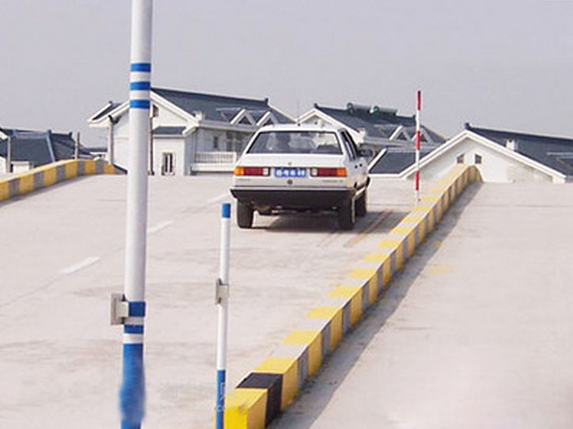 坡道起步 坡道起步