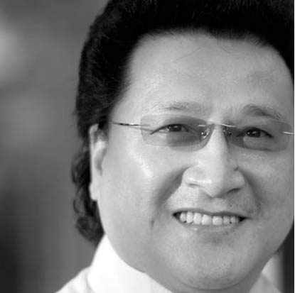 张建一(着名男高音歌唱家) 张建一(着名男高音歌唱家)