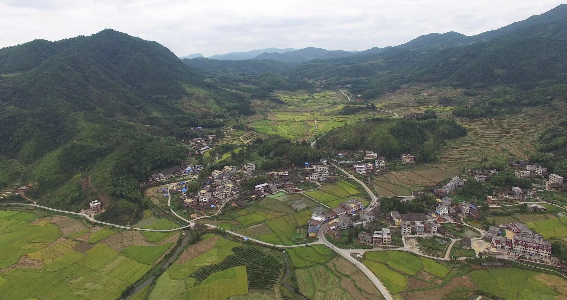 沿溪村 沿溪村