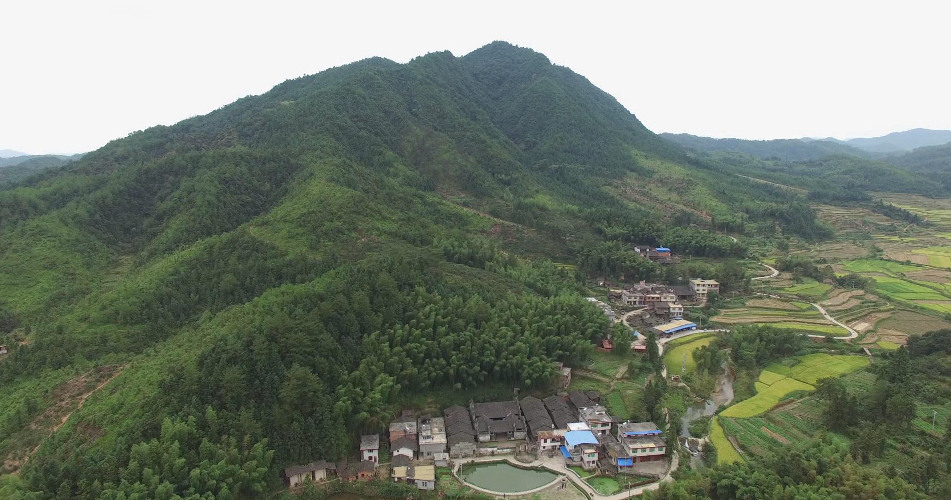 沿溪村(福建三明宁化县水茜镇沿溪村) 沿溪村(福建三明宁化县水茜镇沿溪村)