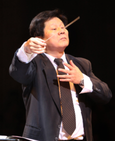 艺术总监兼指挥沈人城 艺术总监兼指挥沈人城