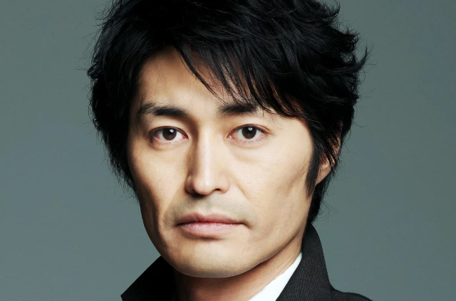 安田显