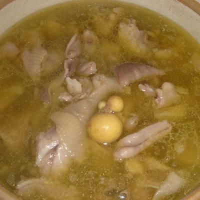 猪肚煲土鸡 猪肚煲土鸡