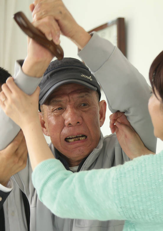 啊，父老乡亲