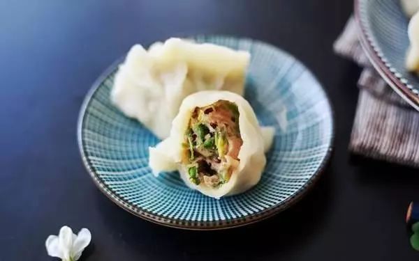 槐花饺子