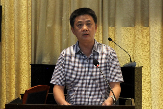 胡新文(海南大学副校长)