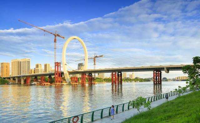 白沙大桥建设场景 白沙大桥建设场景
