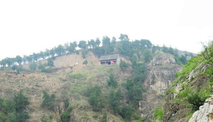 龙巖古寺(陕西省乾县龙巖古寺)