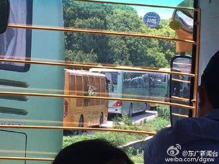 6.6上海动物园观光车被困事件