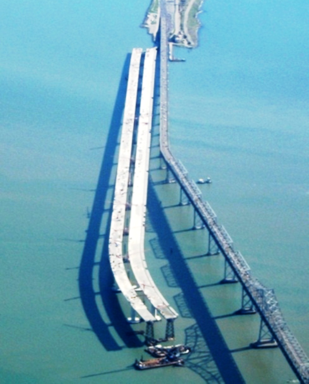 奥克兰海湾新桥