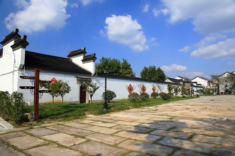 龙都社区(江苏省南京市江宁区湖熟街道下辖社区)