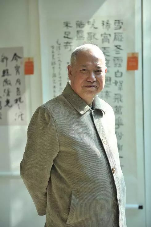 余德泉(中南大学教授、楹联家)