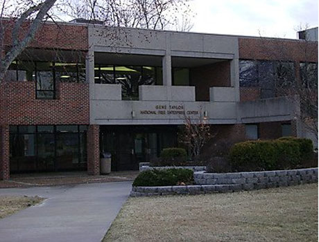 西南浸会大学