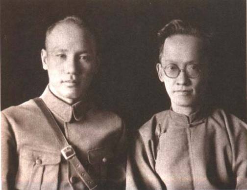 蒋介石与胡汉民合影 蒋介石与胡汉民合影