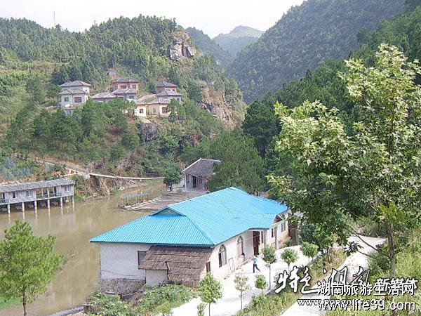 长铺村(安徽省安庆市怀宁县高河镇长铺村)