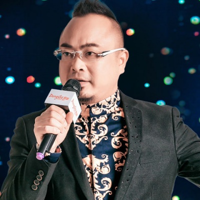 罗唯峰 罗唯峰