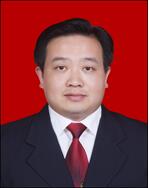 县委书记  刘润长