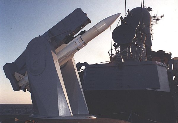 MK-13单臂飞弹发射系统