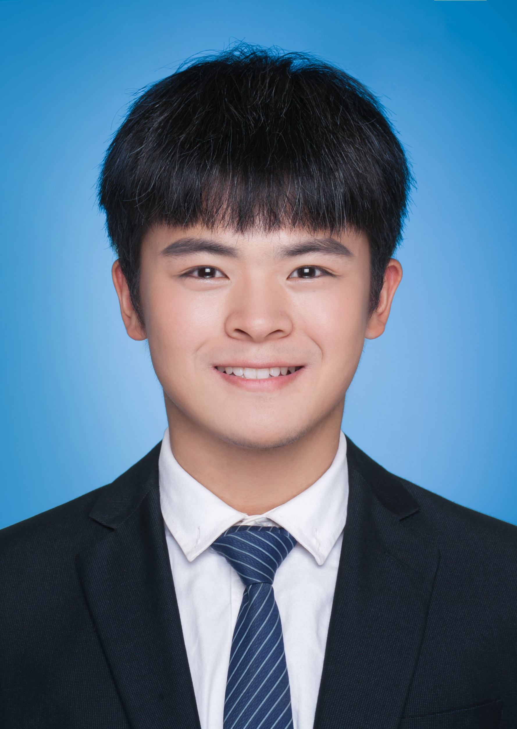 吴云东(江西套用科技学院青年教师)