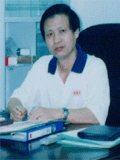 范盛金，摄于2005年夏