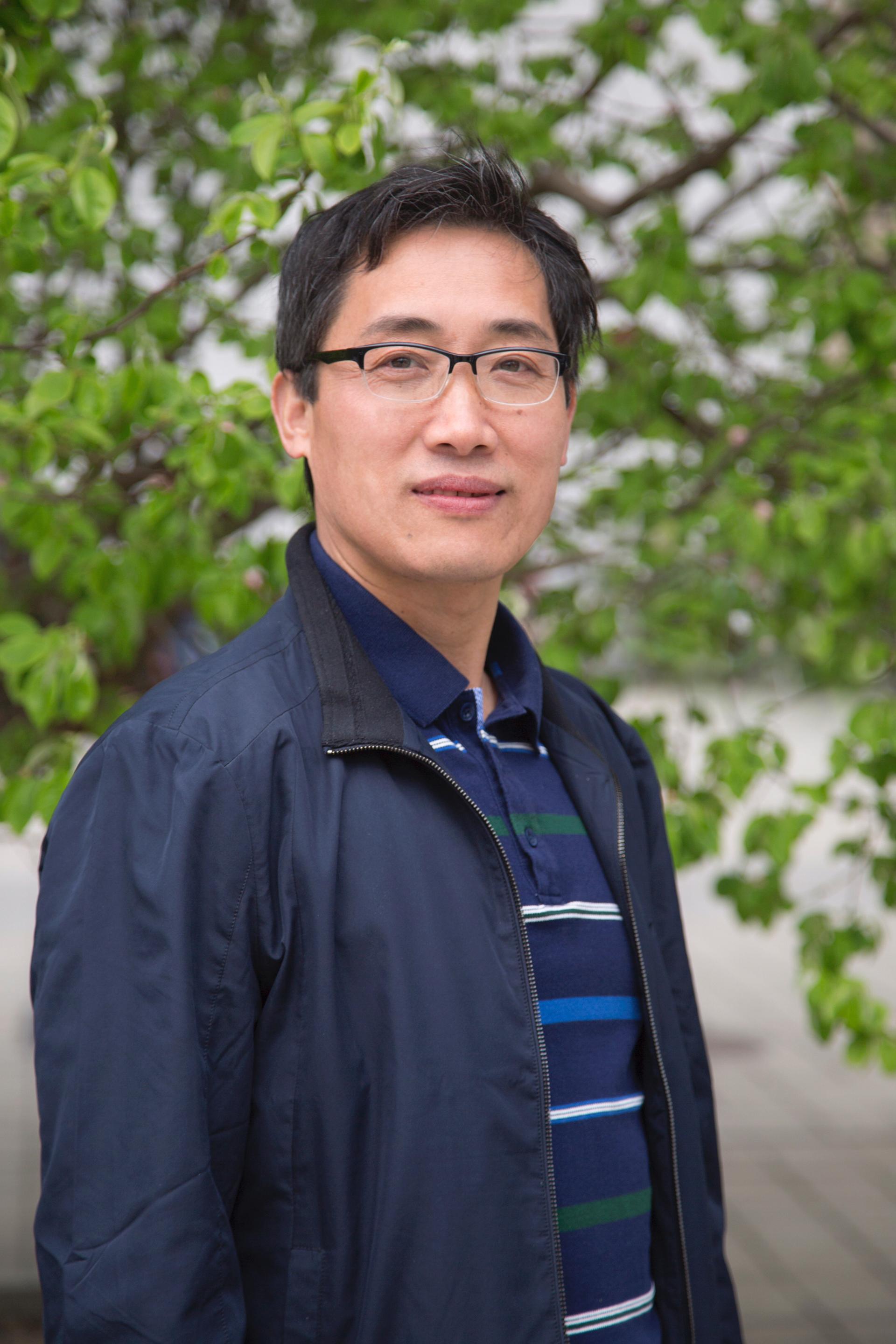 王江(山东大学教师)