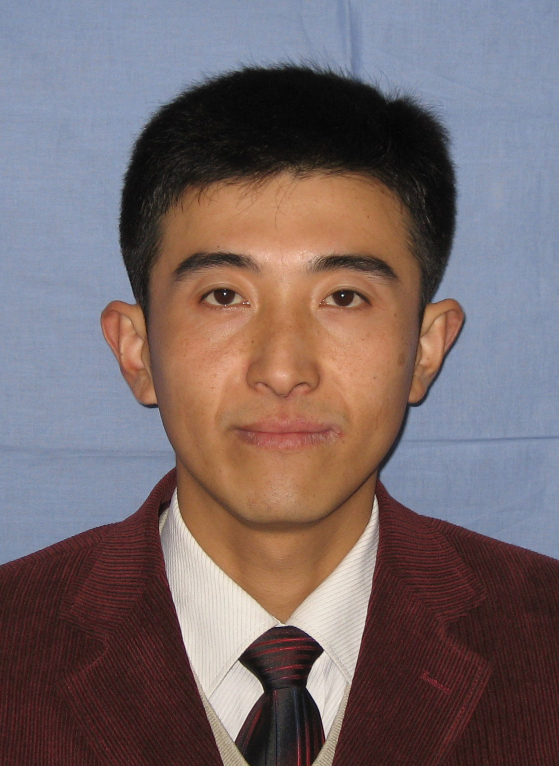 李新民 李新民