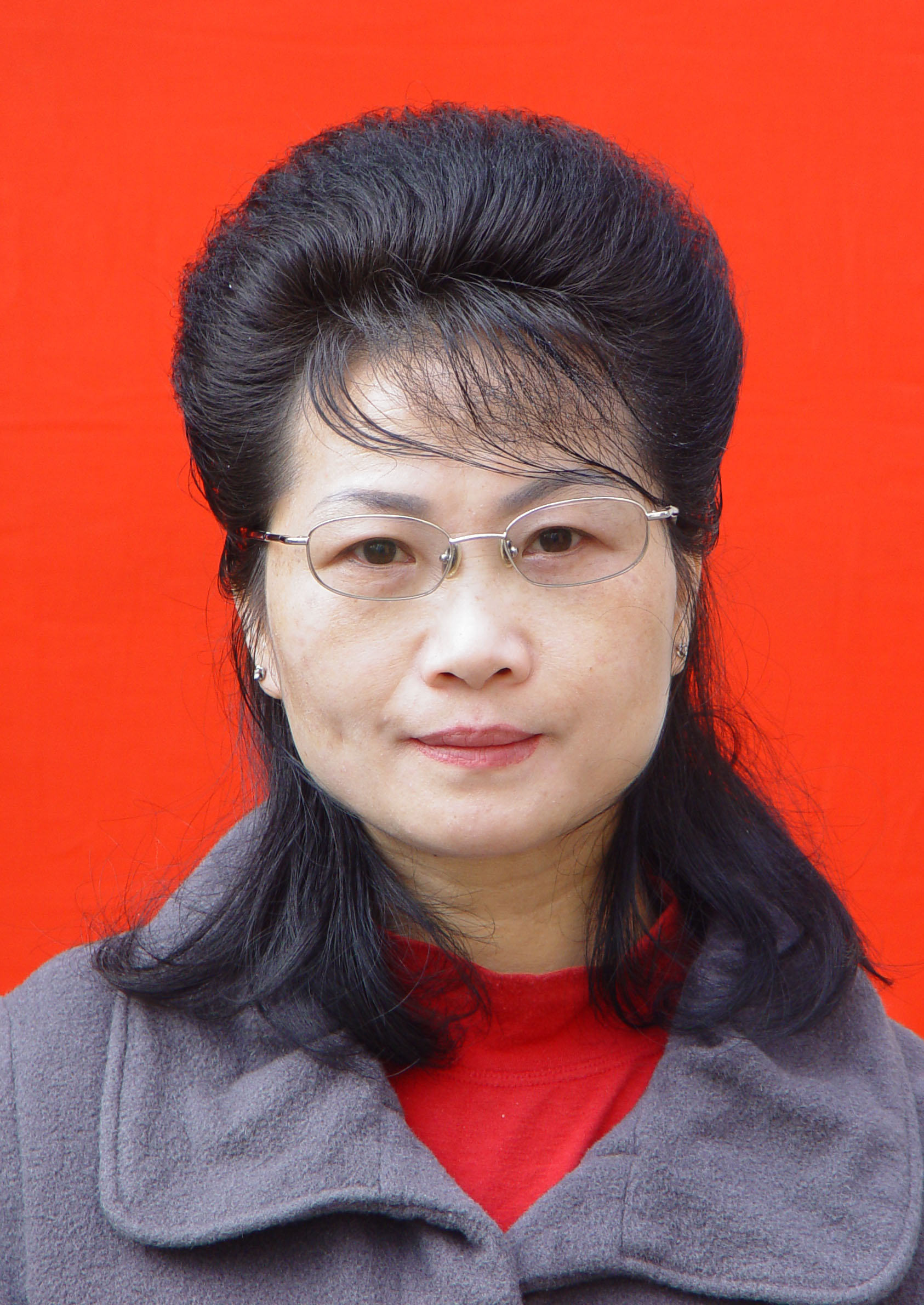 张凤娥 张凤娥