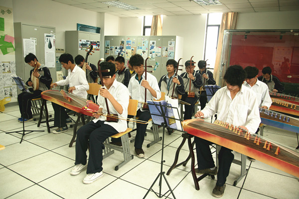 上海市群益职业技术学校(群益) 上海市群益职业技术学校(群益)