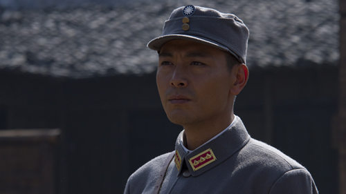 杨彪