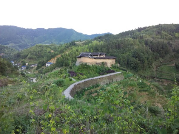 建国村(浙江省台州市临海市江南街道下辖村)