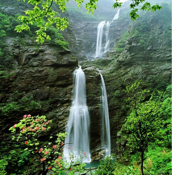 庐山(中华十大名山之一)
