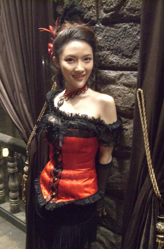 《苏乞儿》里风情万种、惊艳一世的子卓琳 《苏乞儿》里风情万种、惊艳一世的子卓琳
